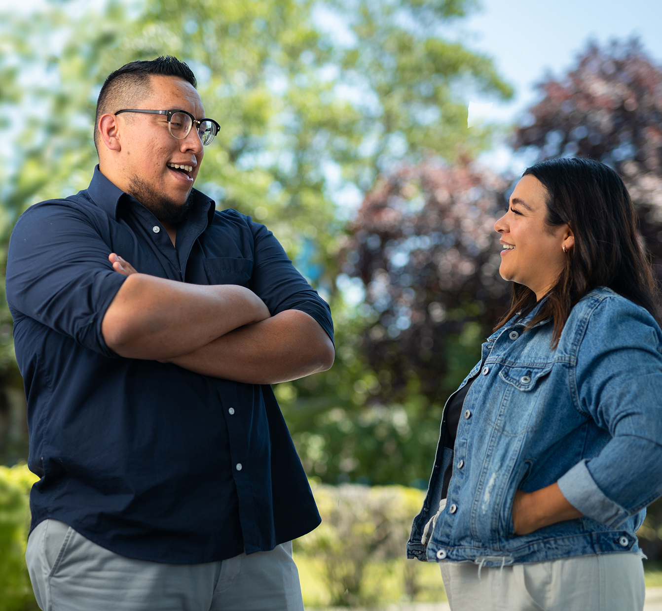 Agent talking to consumer